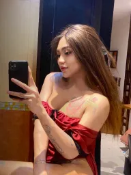 Anna Delvy profile photo 8