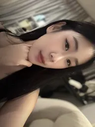Busty profile photo 6