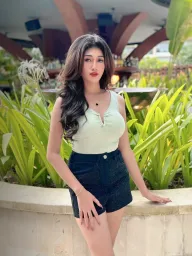 Davina profile photo 8