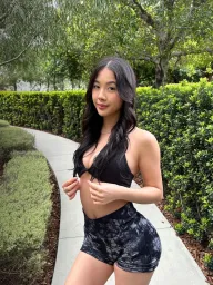 Emily profile photo 8