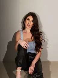 Emma 2 profile photo 8