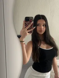 Gloria profile photo 4