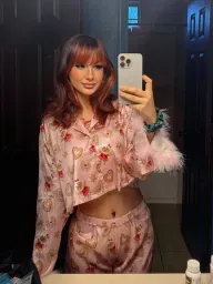 Lauren 2 profile photo 3