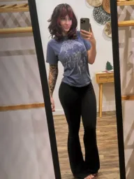 Lauren 2 profile photo 8