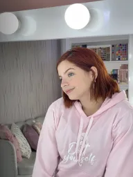 Louise profile photo 8