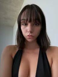 Thalia profile photo 5