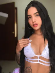 Veronique profile photo 4