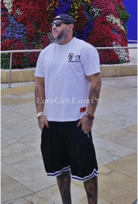 Dana & Mike photo 9